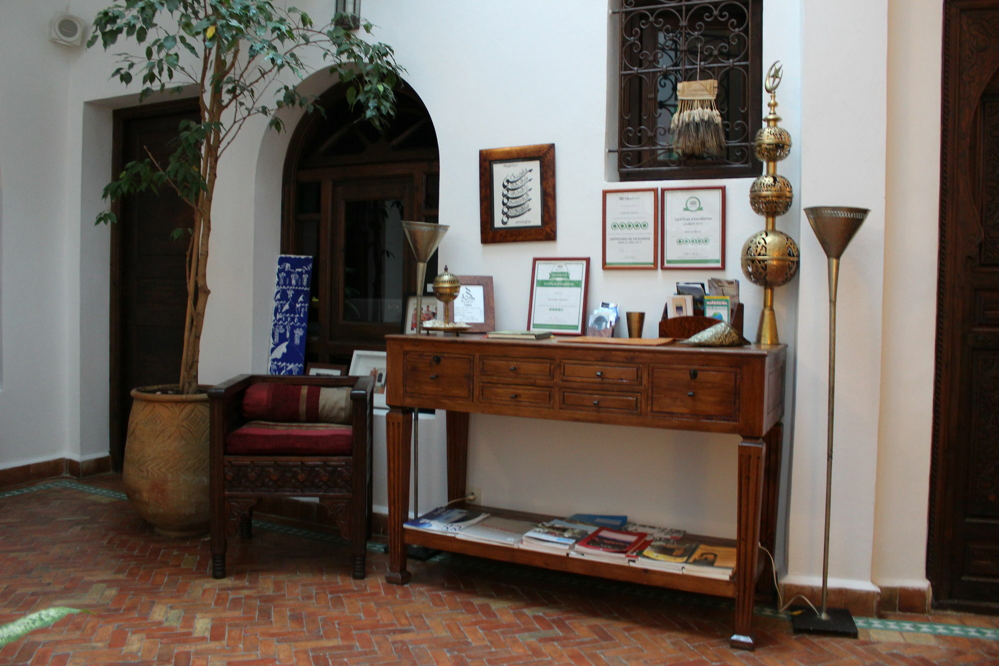 Dar Manara - Medina D'Asilah Hotel Luaran gambar
